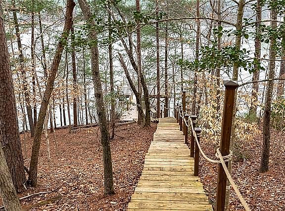5th image of 46 Peaceful Cove Ct