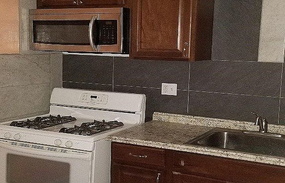 4th image of 129 Park Pl