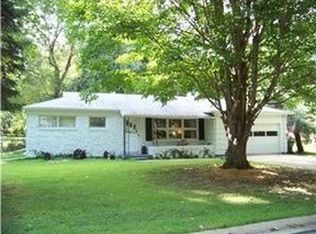 5336 Strang Dr, Mission, KS 66202