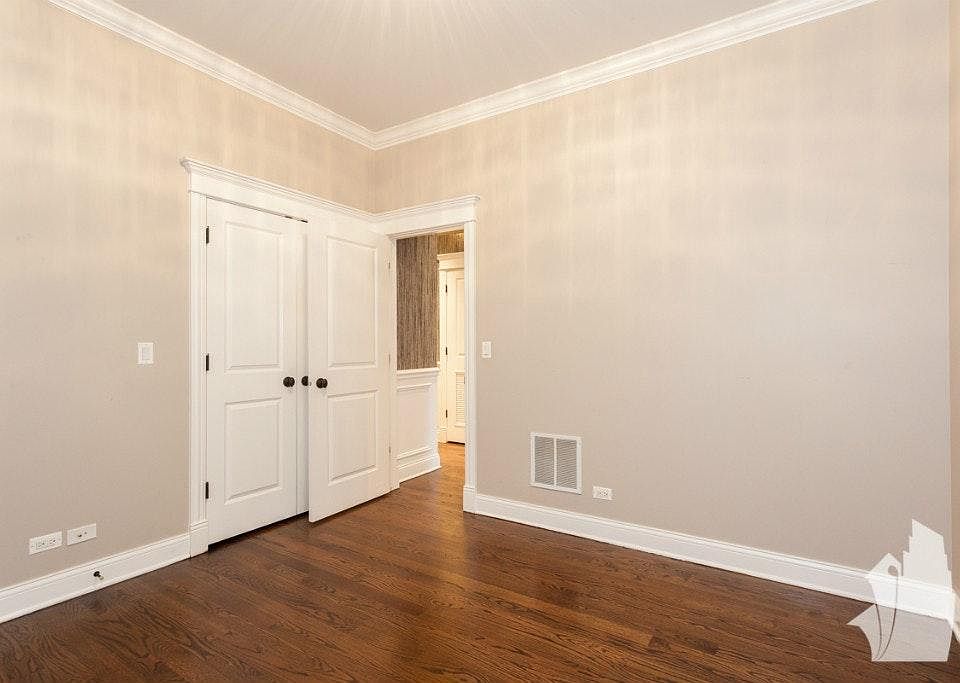 1st image of 839 W Newport Ave APT 3