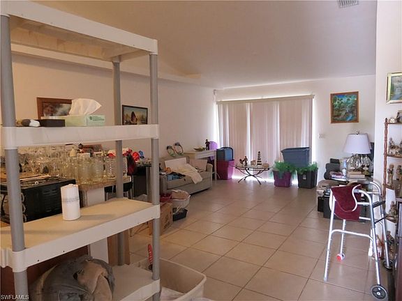 4th image of 4521/4523 14th St SW Unit 7