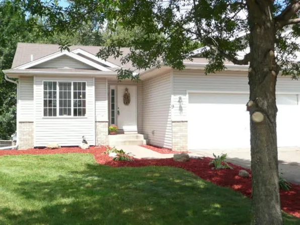 9 Nina Ct SW, Isanti, MN 55040