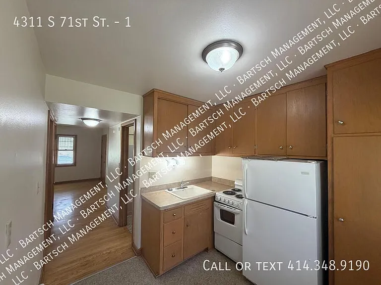 4311 S 71st St #1 — Photo 5