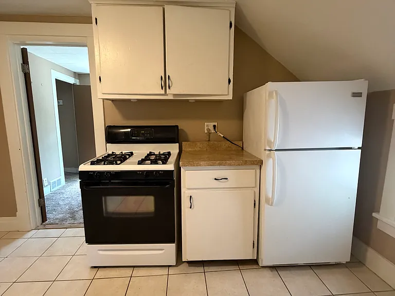 4821 Harlem Rd — Photo 15