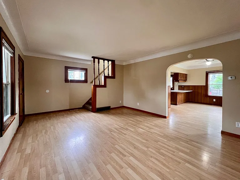 1233 Halstead St — Photo 3