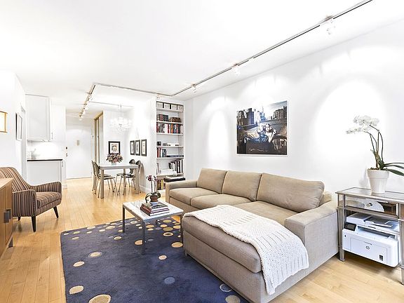 2nd image of 7 E 14th St APT 827