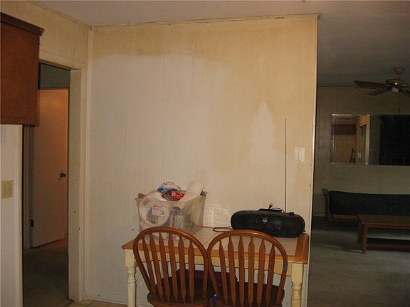 4th image of 4 Newton Ln