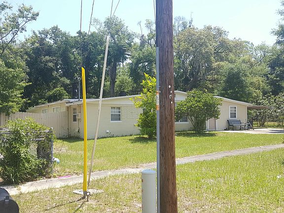 3rd image of 310 Hollis Dr E