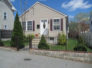 31 Henrietta St, Providence, RI 02904