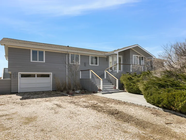 27 Stacy Dr — Photo 4