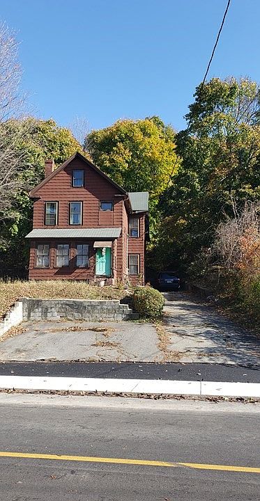 2nd image of 163 Elm St
