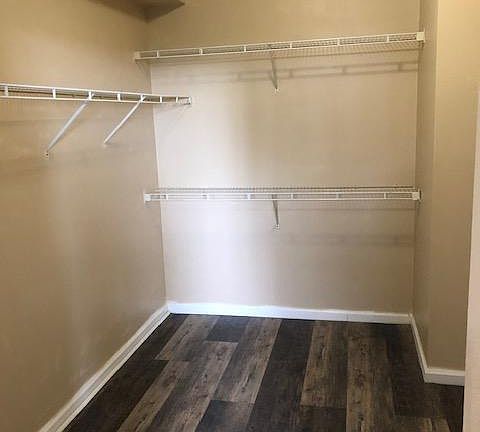 5th image of 533 NE 3rd Ave APT 424