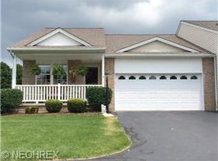 1 Eagle Pointe Dr, Cortland, OH
