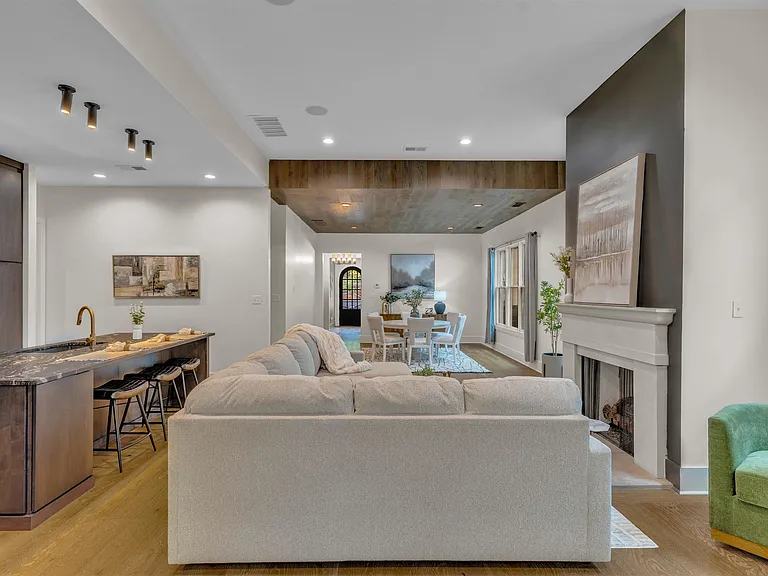 4167 Meade Village Cv W — Photo 24