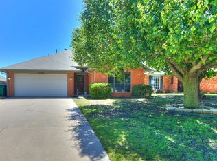 12304 SW 11th St, Yukon, OK 73099