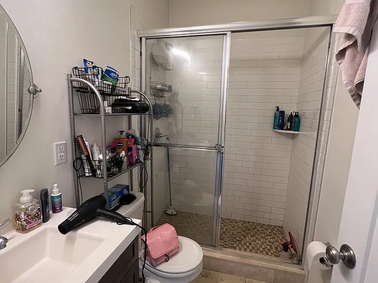 1926 W Girard Ave #3F — Photo 6