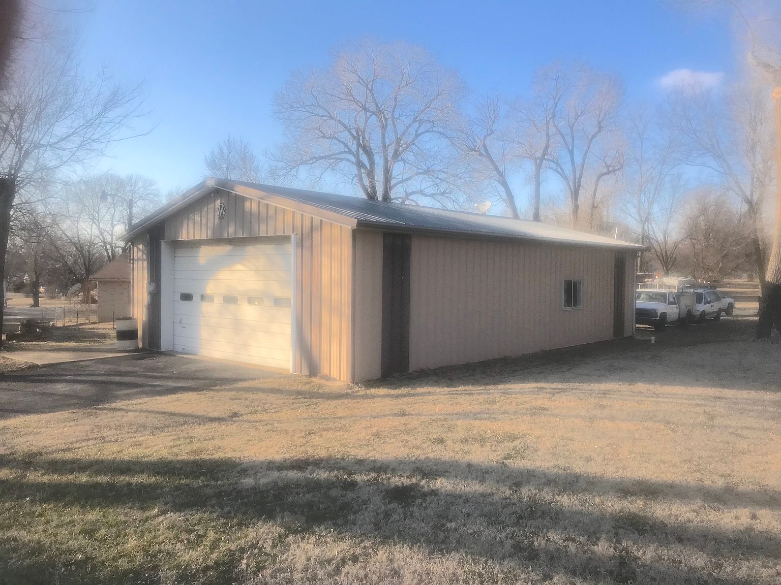 319 W Labette St, Thayer, KS 66776 Zillow