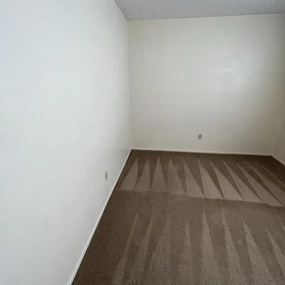 735 S Jackson St #16 — Photo 5