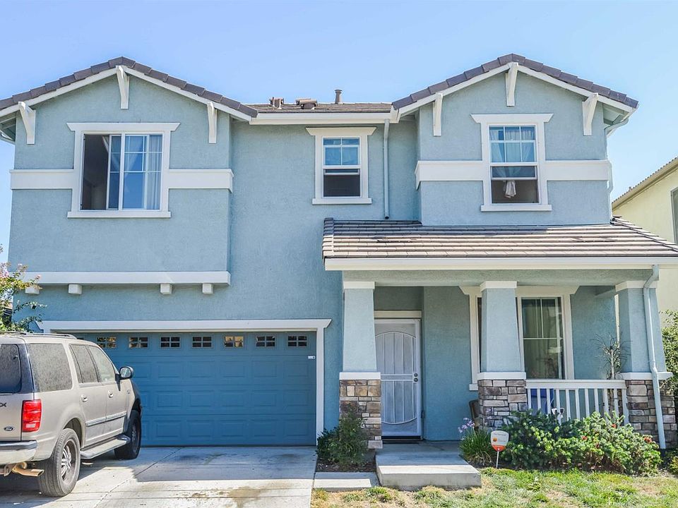 1st image of 596 Willie Hausey Way