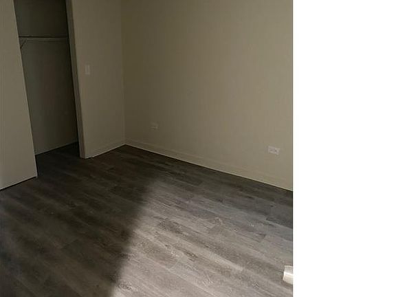 4th image of 1239 S Avers Ave #1