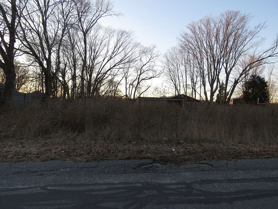 1st image of 2022 Somerset Ave