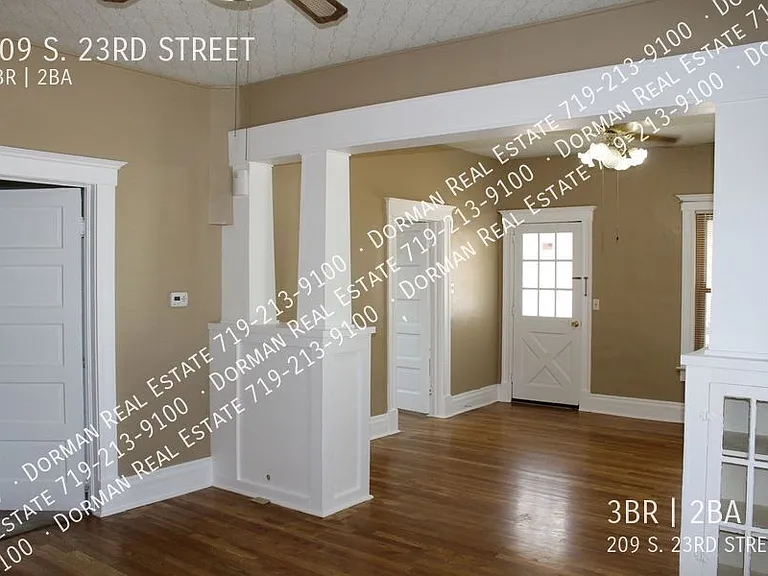 209 S 23rd St — Photo 10