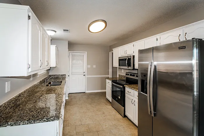 5330 Sea Horse Dr — Photo 9