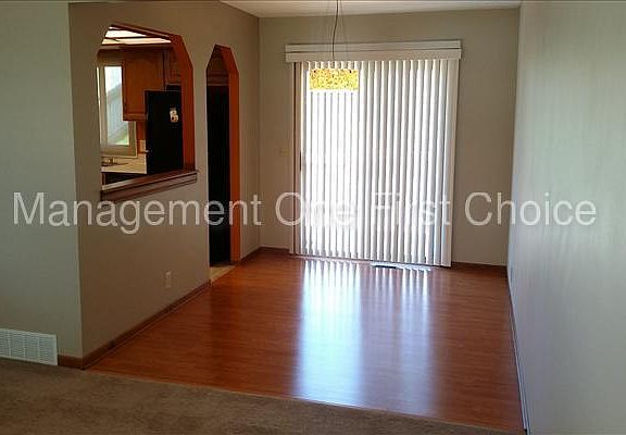 3rd image of 9712 S 9th Ave