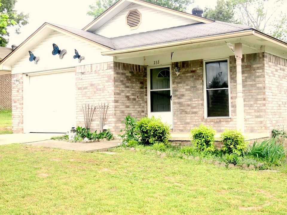 1st image of 233 Sandstone Dr