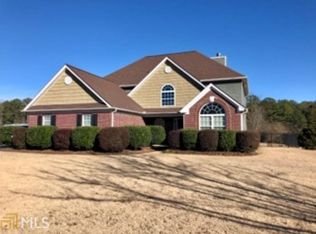 27 Maple Creek Dr, Newnan, GA 30263