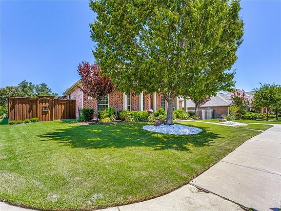 2nd image of 1522 Castle Pines Dr