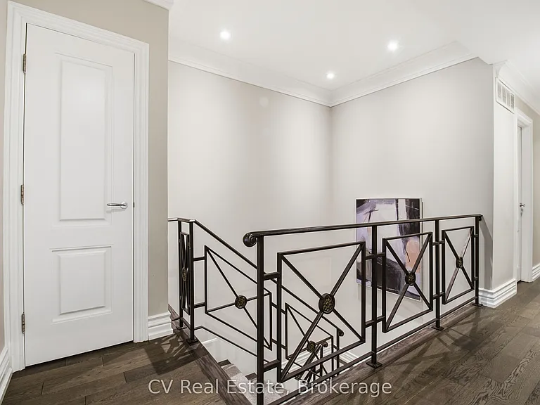 46 Bernard Ave — Photo 18