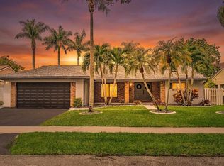1341 White Stone Way, Davie, FL 33325
