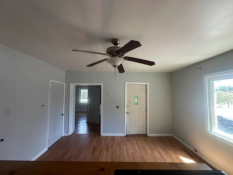 403 State St #B — Photo 9