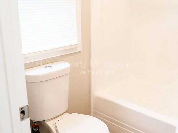 5th image of 2311 Holbrook Dr #3