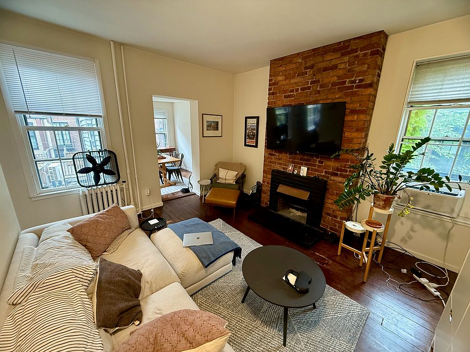 1st image of 136 Myrtle St