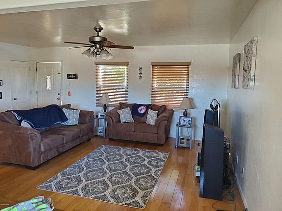 3rd image of 207 S Bowie Ave