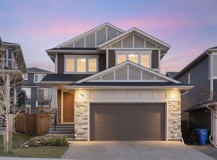 48 Crestbrook Line SW, Calgary, AB T3B 6G9