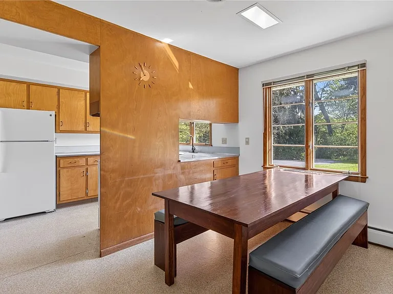 11 Forest Ln — Photo 4