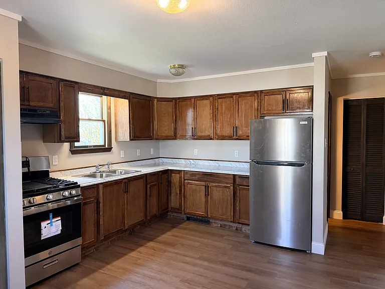 454 Hy Vue Dr #460 — Photo 9