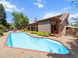 349 Grandview Dr, Vacaville, CA 95688