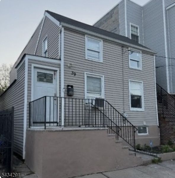 1st image of 39 Jacob St