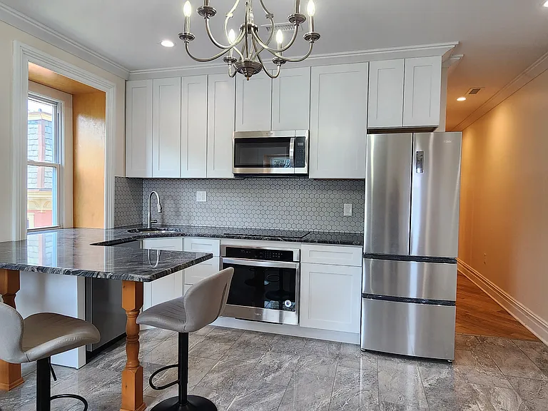 3400 Pearl St #3 — Photo 2