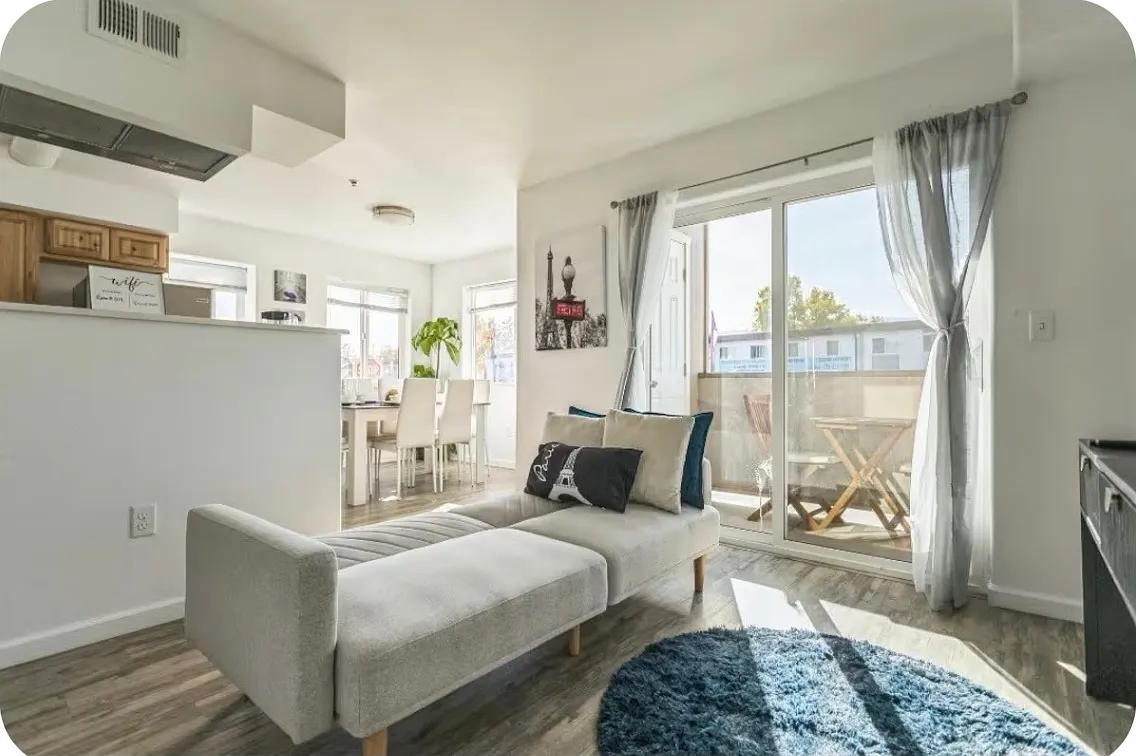 2 bed, 900 sqft, $1,850 — Photo 3