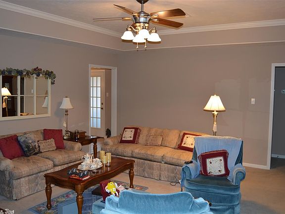 2nd image of 410 Indian Hills Dr