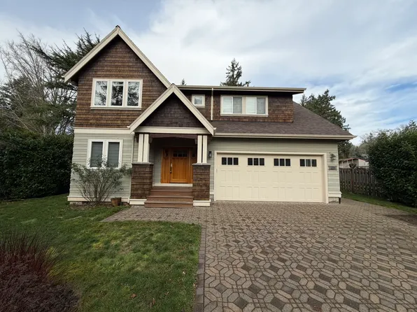 3285 Wembley Park Rd, Lake Oswego, OR 97034