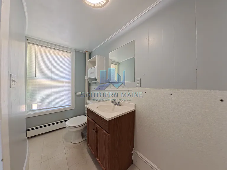 4 Glenwood Ave #D — Photo 7