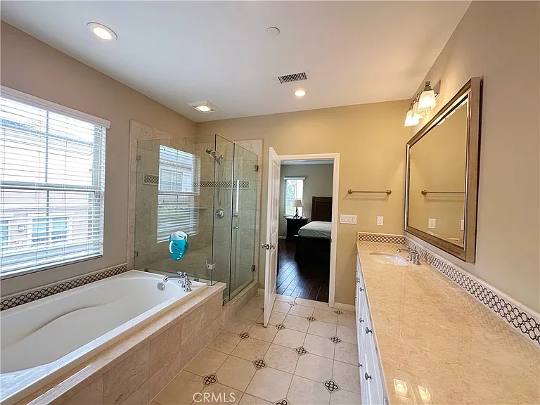 65 Elmdale — Photo 14