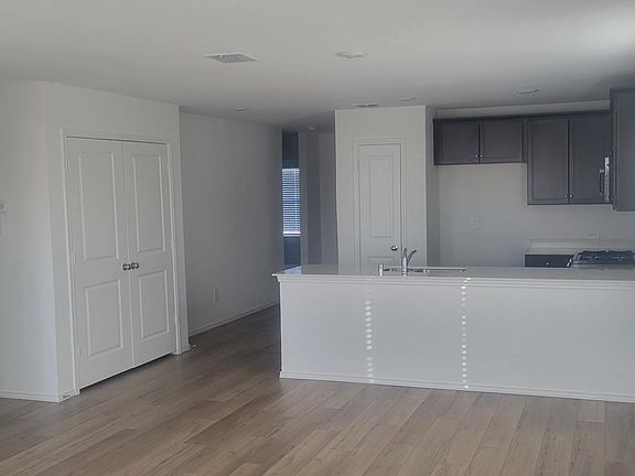 4th image of 2270 Great Belt Blvd