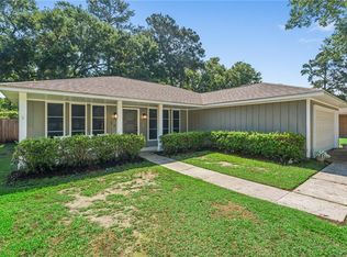 380 Ridgewood Dr, Mandeville, LA 70471